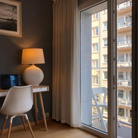 Modern Apartment At 2 Steps From Beach Ostend Exterior photo